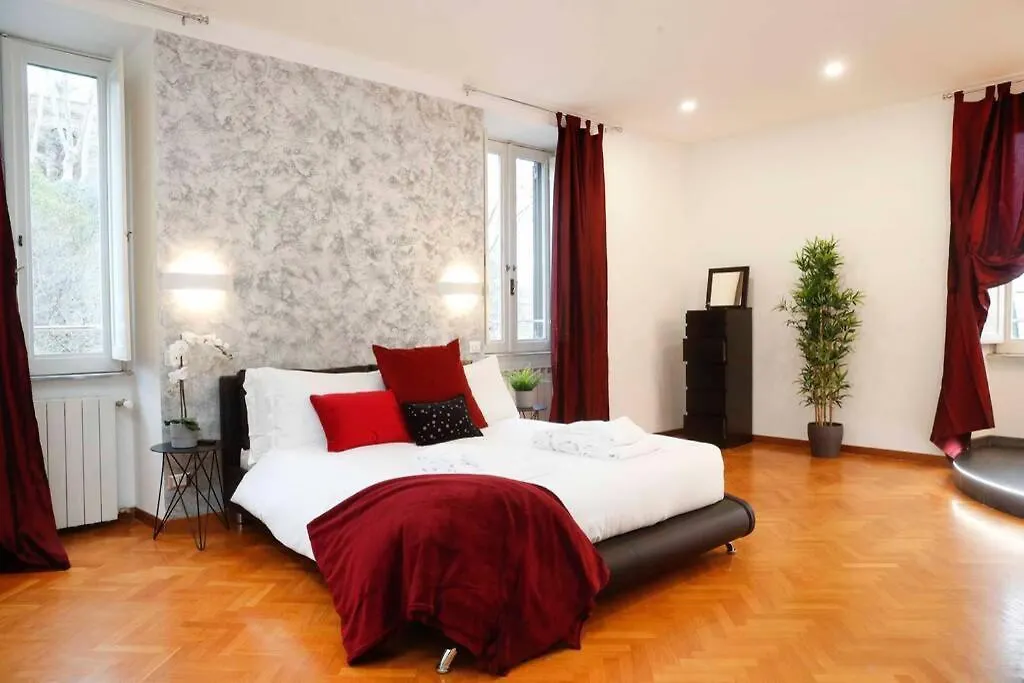 Black Enchanting Jacuzzi Suite Trastevere - Top Collection Rome 0*,  Italy